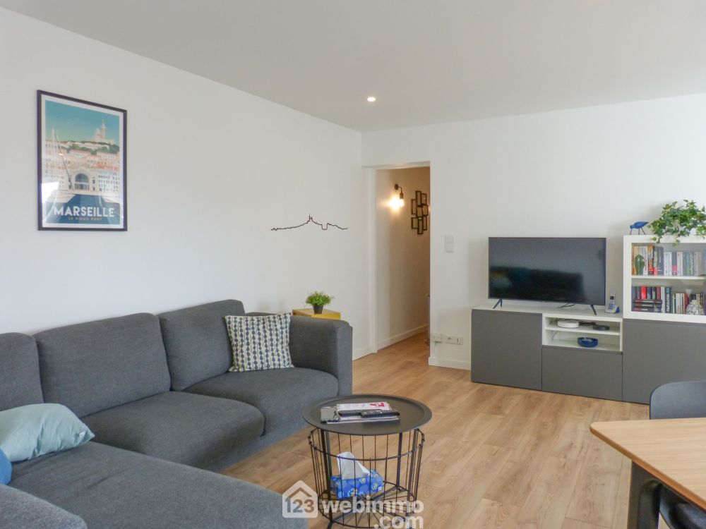 Photo 10 - Marseille 13008 à Marseille