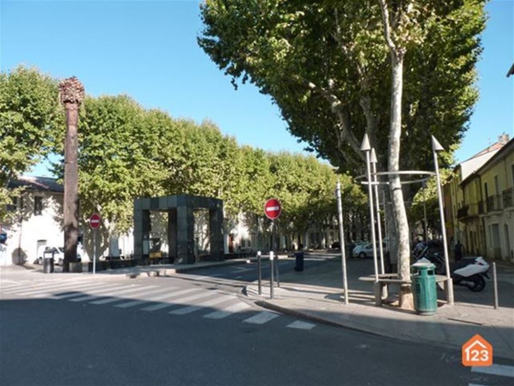 Photo 2 - Nîmes 30000 à Nîmes