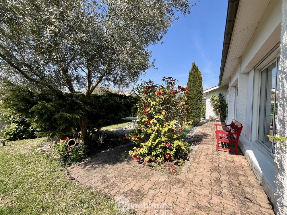 Photo 19 - Saint-Médard-en-Jalles 33160 à Saint-Médard-en-Jalles