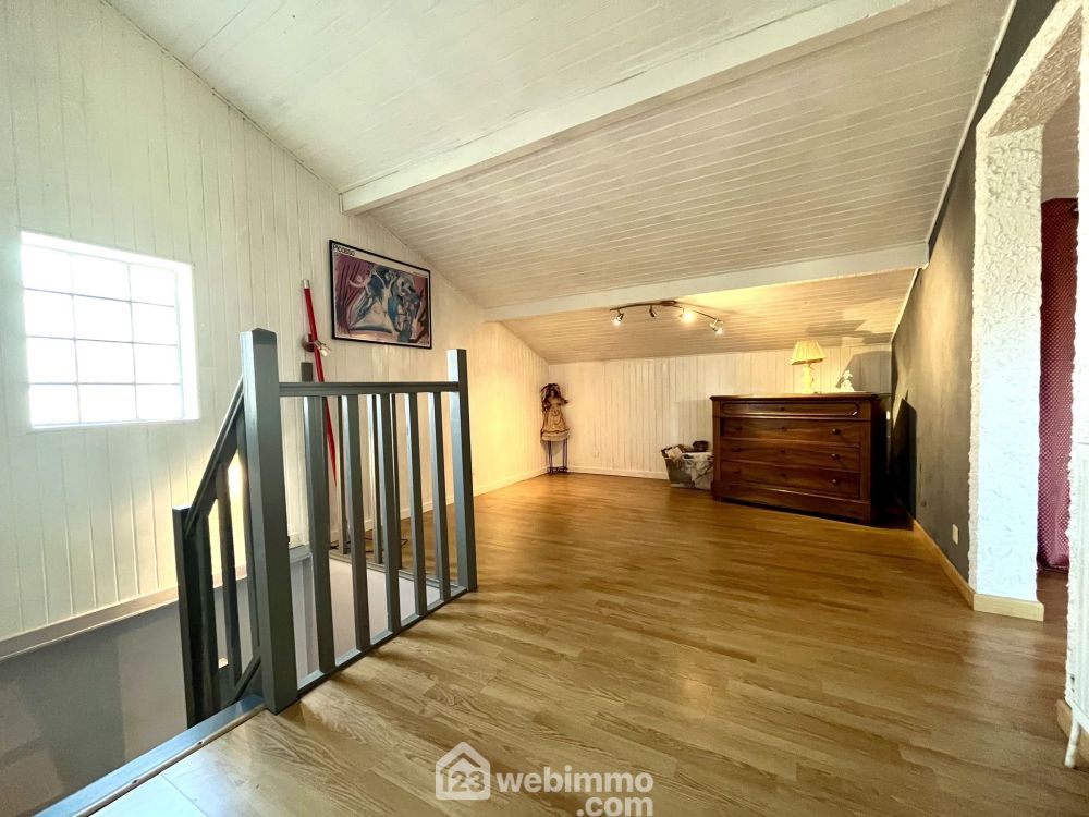 Photo 13 - Saint-Médard-en-Jalles 33160 à Saint-Médard-en-Jalles