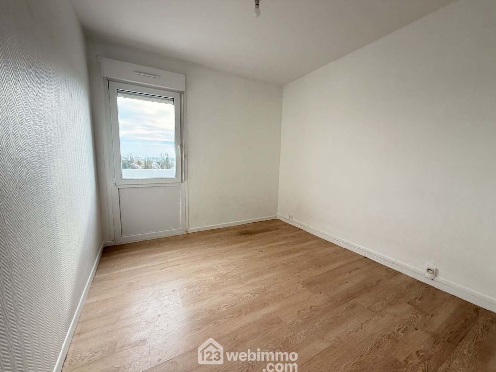 Photo 13 - Laon 02000 à Laon