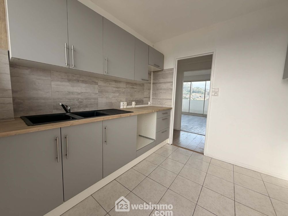 Photo 11 - Laon 02000 à Laon