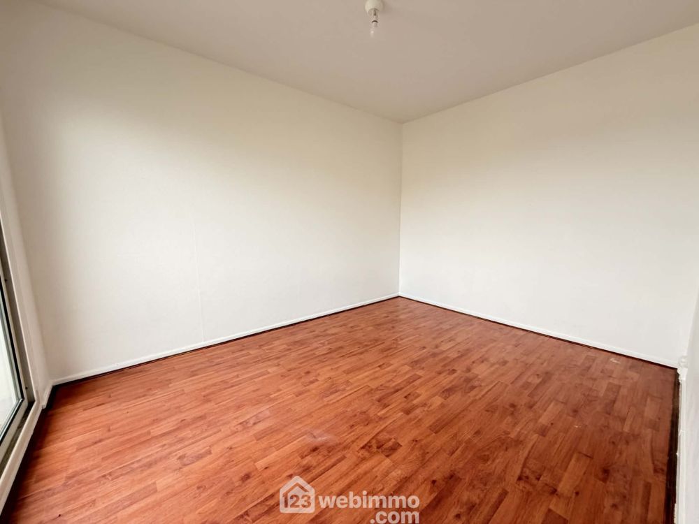 Photo 6 - Laon 02000 à Laon