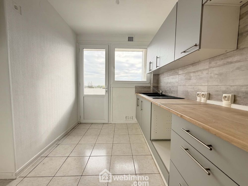 Photo 9 - Laon 02000 à Laon