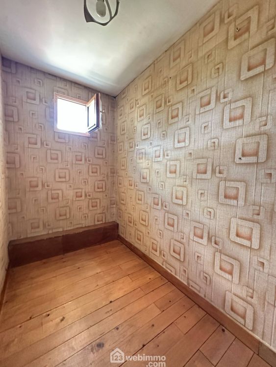 Photo 16 - Chambry 02000 à Chambry