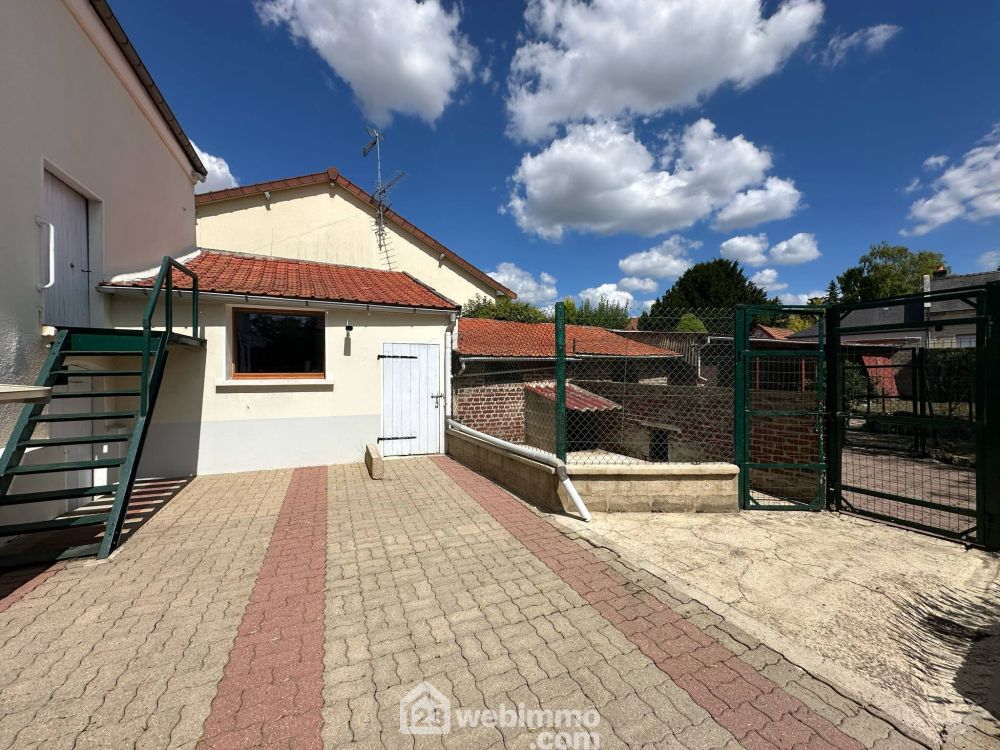 Photo 28 - Chambry 02000 à Chambry