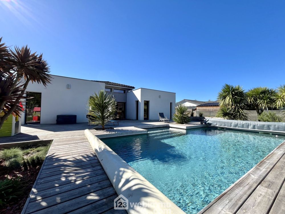 Photo 2 - Sainte-Hélène 33480 à Sainte-Hélène