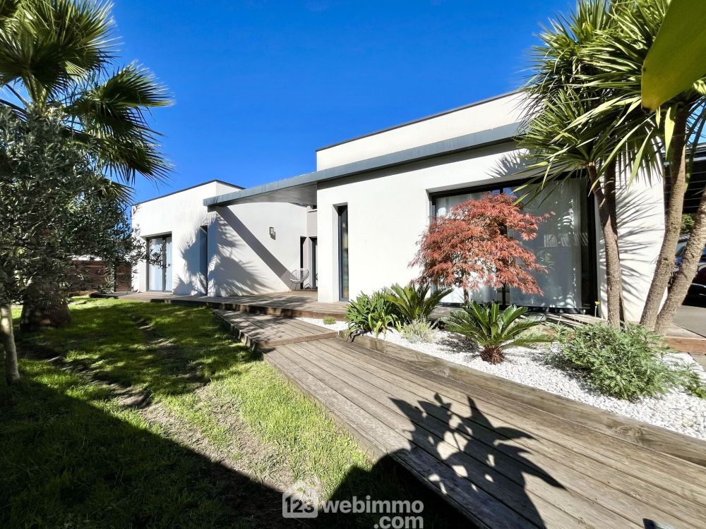 Photo 3 - Sainte-Hélène 33480 à Sainte-Hélène