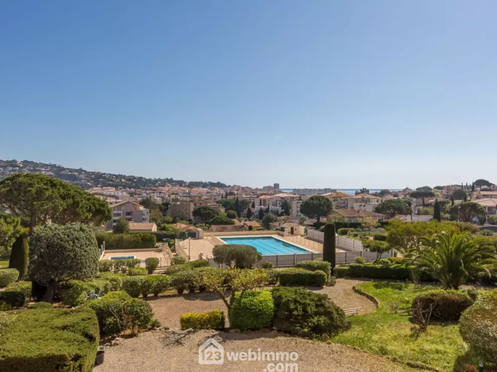 Photo 1 - Sainte-Maxime 83120 à Sainte-Maxime