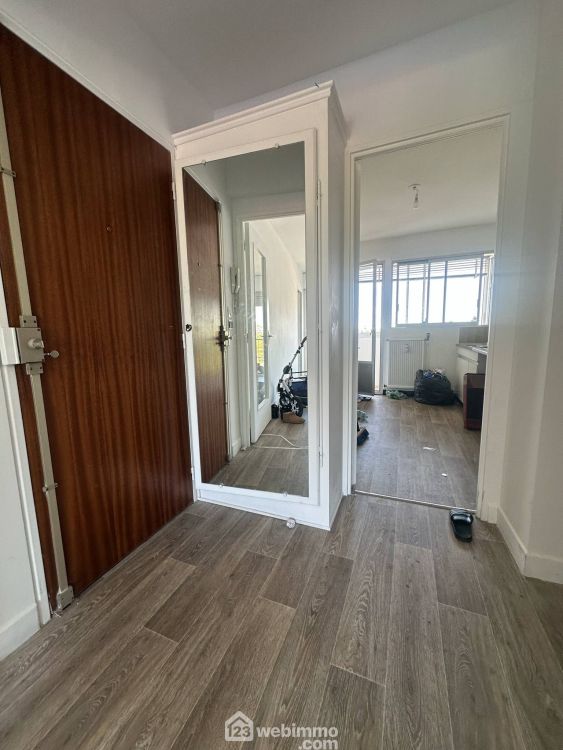 Photo 4 - Laon 02000 à Laon