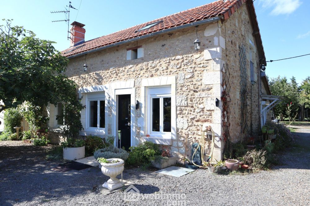 Photo 2 - Archigny 86210 à Archigny