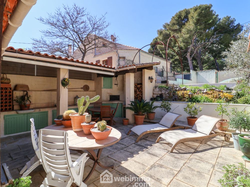 Photo 10 - Marseille 13009 à Marseille