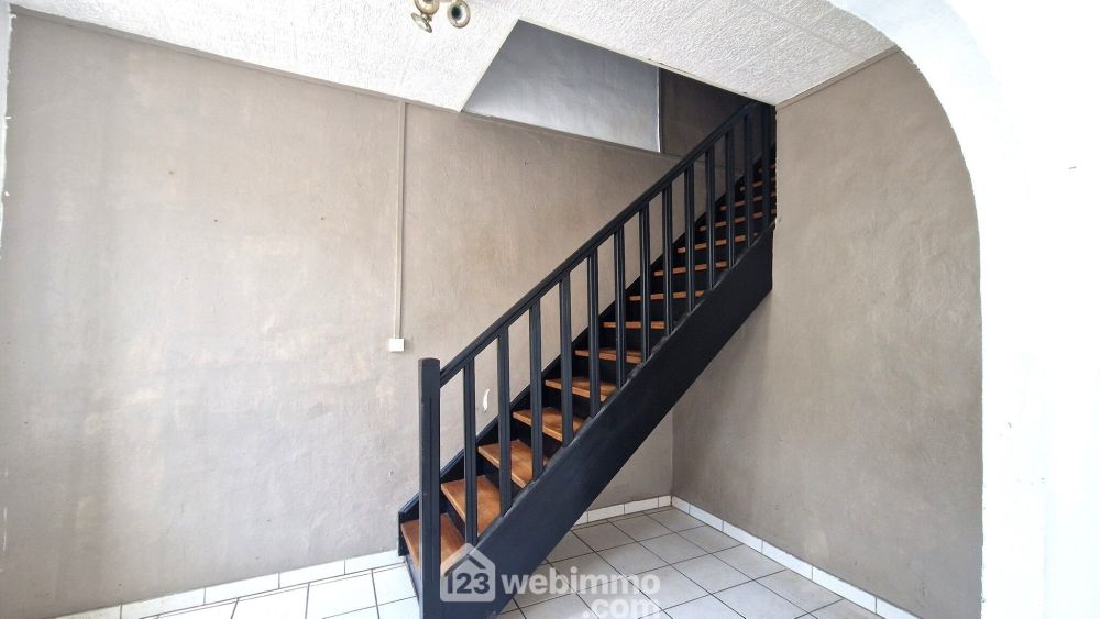 Photo 9 - Laon 02000 à Laon