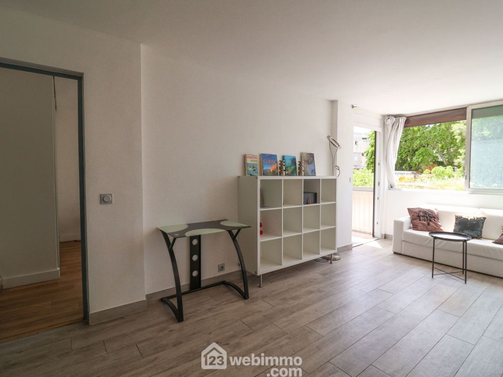 Photo 10 - Marseille 13008 à Marseille