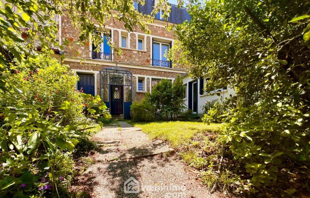 Photo 1 - Montrouge 92120 à Montrouge