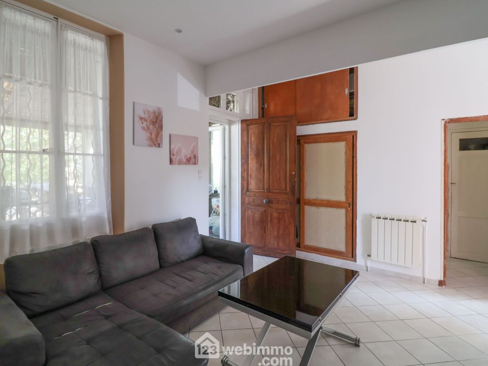 Photo 9 - Marseille 13008 à Marseille