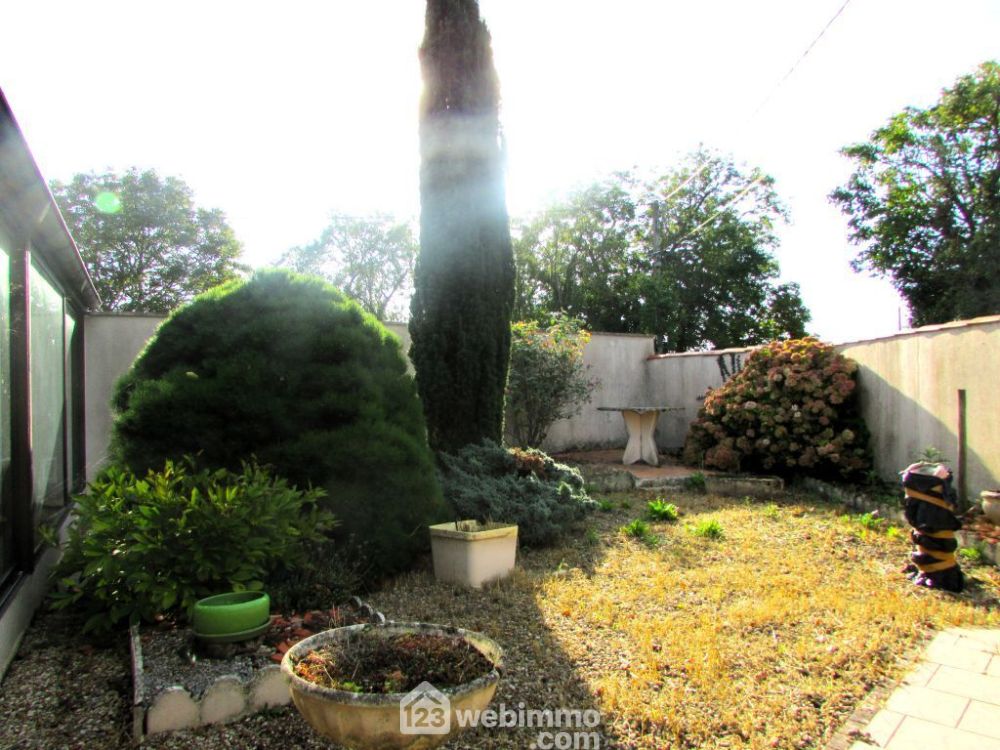 Photo 2 - Lencloître 86140 à Lencloître