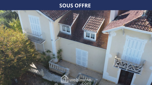 Corps de ferme 261 m² Casteide-Candau 64370