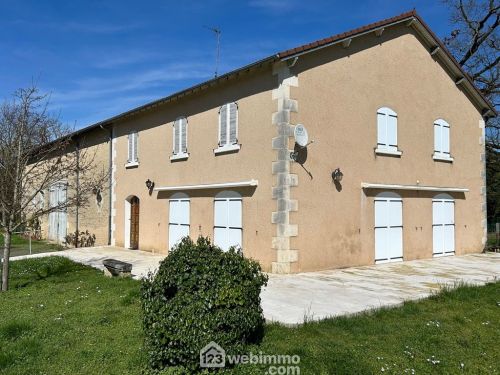 Maison 186 m² Chasseneuil-du-Poitou 86360