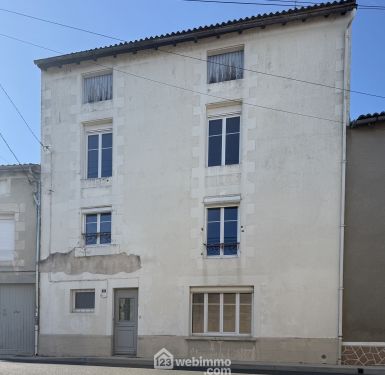 Maison de ville 216 m² Neuville-de-Poitou 86170
