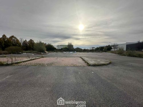 Terrain commercial 3263 m² Chambry 02000
