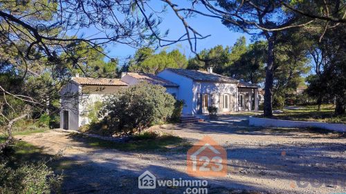 Villas 121 m² Vernègues 13116