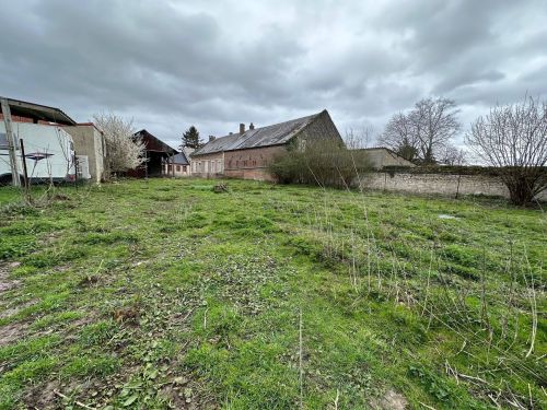 Terrain constructible 1627 m² Cuirieux 02350