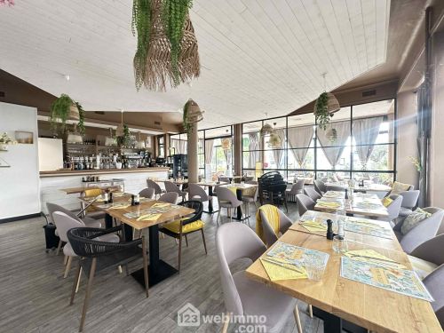 Local 114 m² Laon 02000