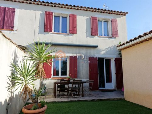 Villas 93 m² Salon-de-Provence 13300
