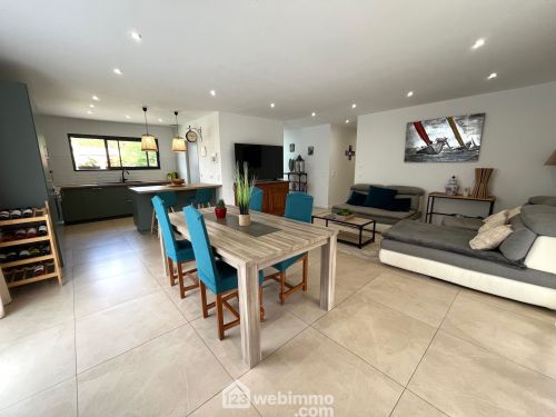 Maison 105 m² Saint-Denis-de-Pile 33910