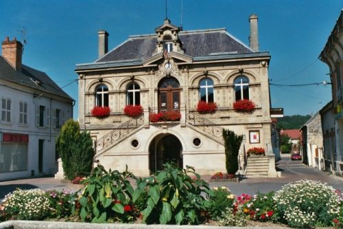 Terrain constructible 11200 m² Bruyères-et-Montbérault 02860