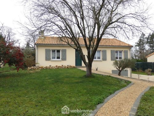 Maison 132 m² Beaumont Saint-Cyr 86130