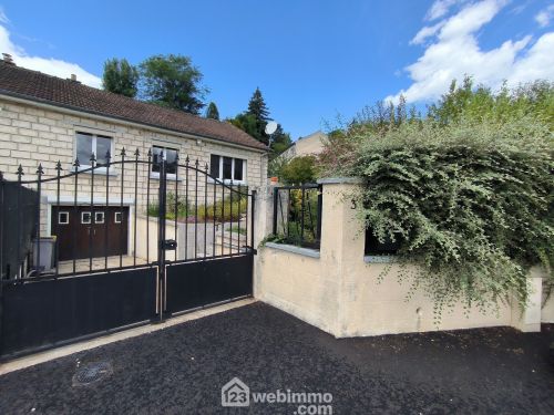 Maison de village 64 m² Pasly 02200