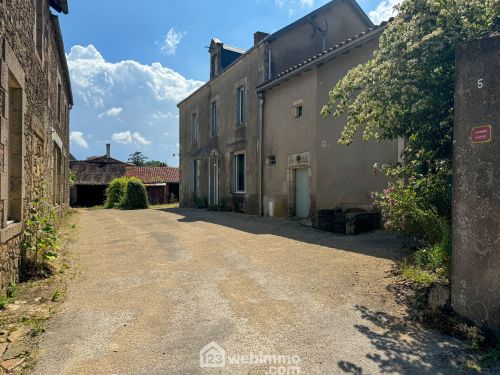 Maison de ville 255 m² Sèvremont 85700