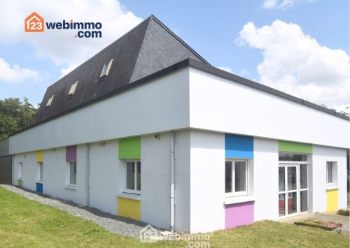 Bureaux 480 m² Rostrenen 22110
