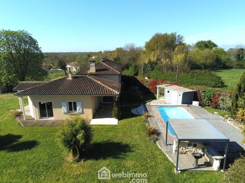 Longère 175 m² Queaux 86150