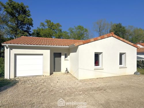Maison 98.9 m² Biard 86580