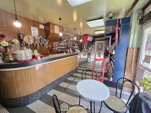 Immeuble 126.4 m² Macau 33460