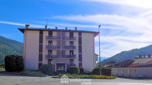 Appartement 74 m² ugine 73400