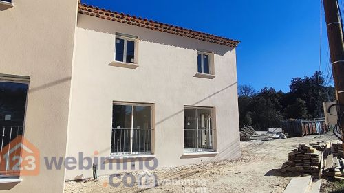 Villas 83 m² Vernègues 13116