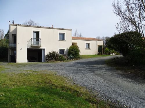 Villas 130 m² Cheffois 85390