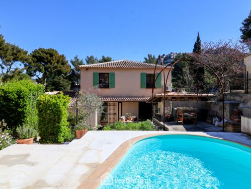 Villas 166 m² Marseille 13009