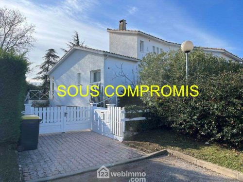 Villas 178 m² Baillargues 34670